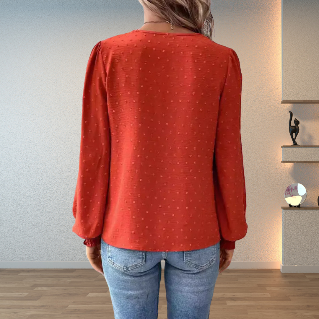 Thea | Elegant lett bluse med blondedetalj