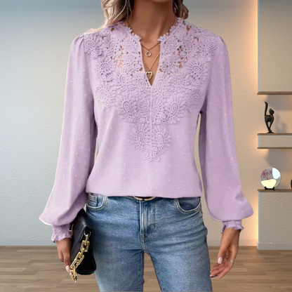 Thea | Elegant lett bluse med blondedetalj