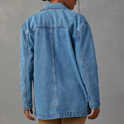 Jeansblazer med knappelommer og løs passform