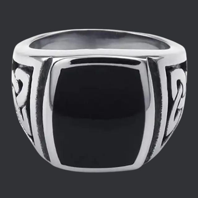 Signetring av titanstål med Odin-symbol