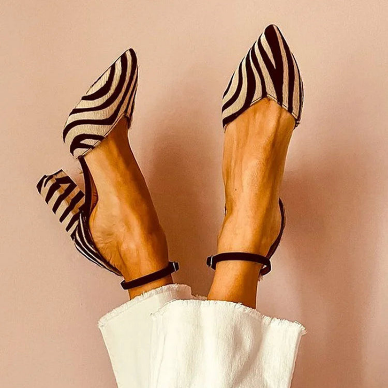 Vesper | Spisse pumps i khaki semsket skinn med sebramønster og blokkhæl – 5