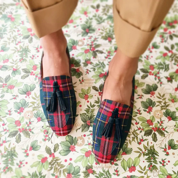 Vhea | Flate loafers i rød ulltartan med dusk – 5