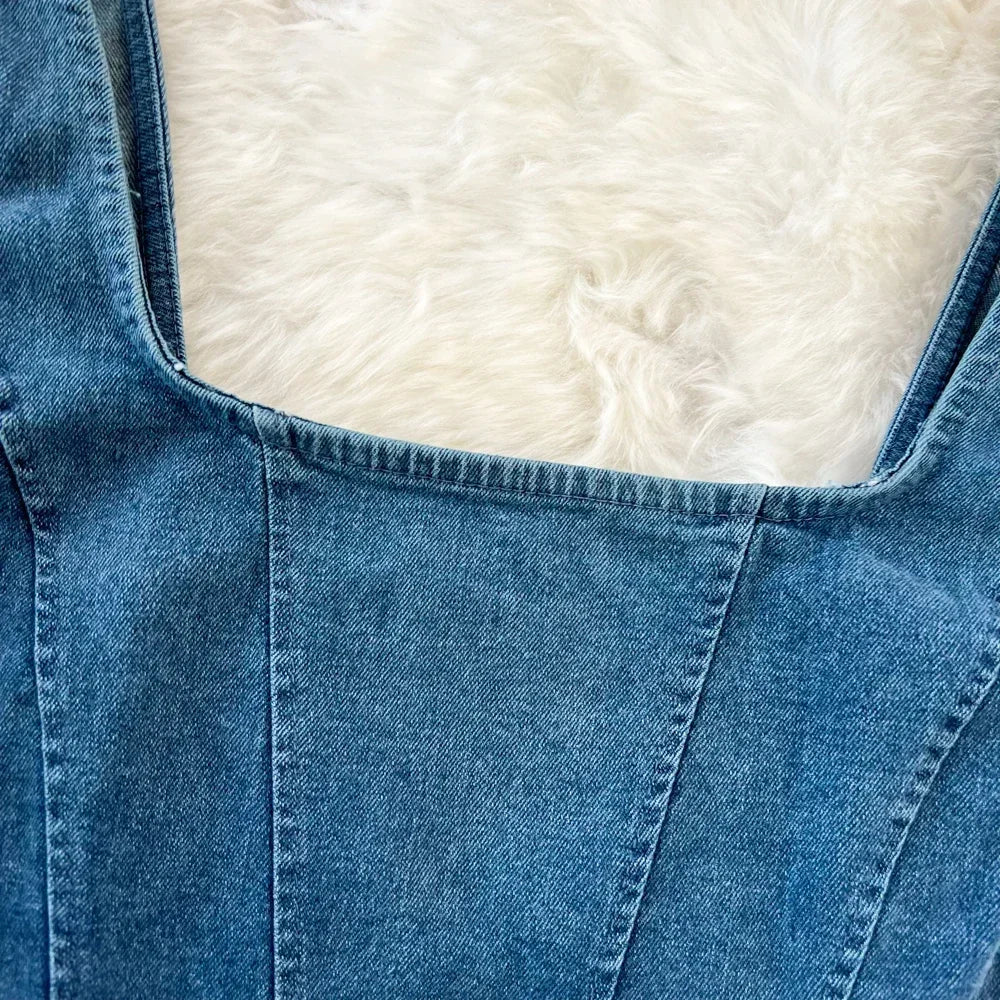 Denim crop top med firkantet utringning