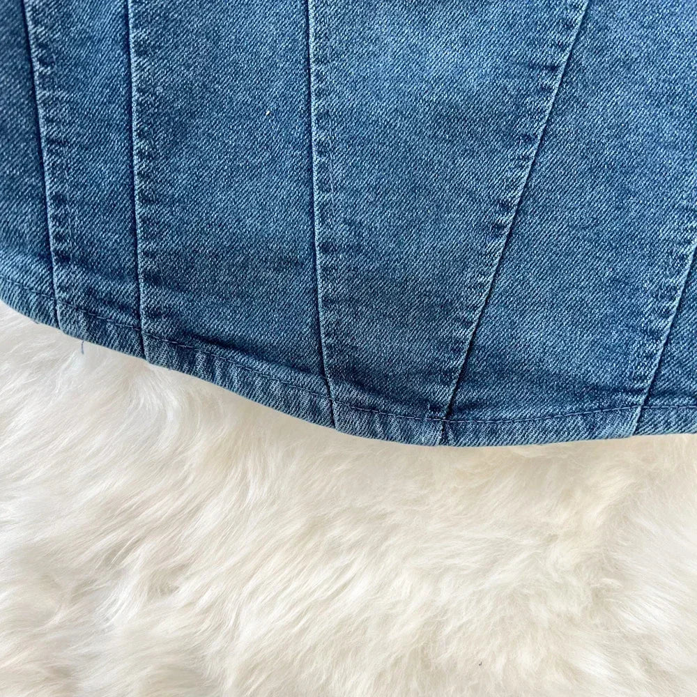 Denim crop top med firkantet utringning