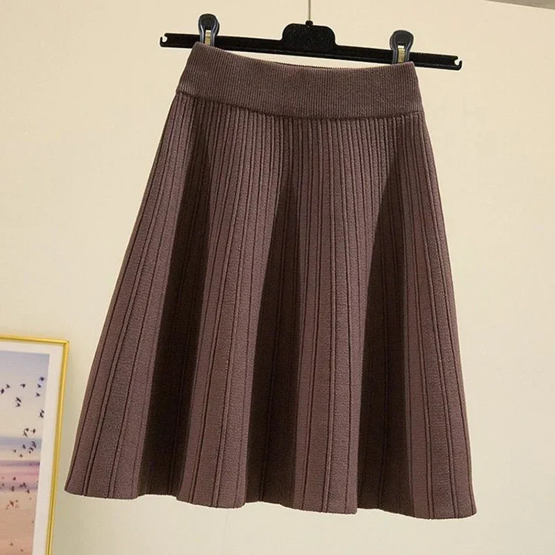 Vintagestrikket miniskjørt