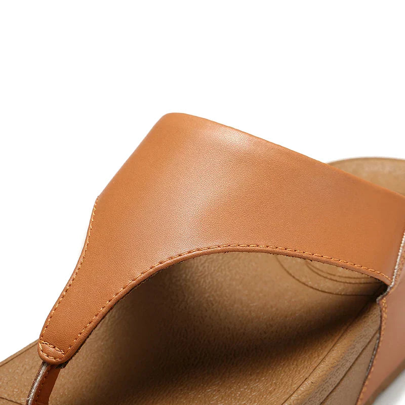 Skinnsandaler for kvinner