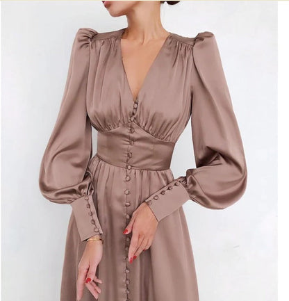 Elegante satengkjoler