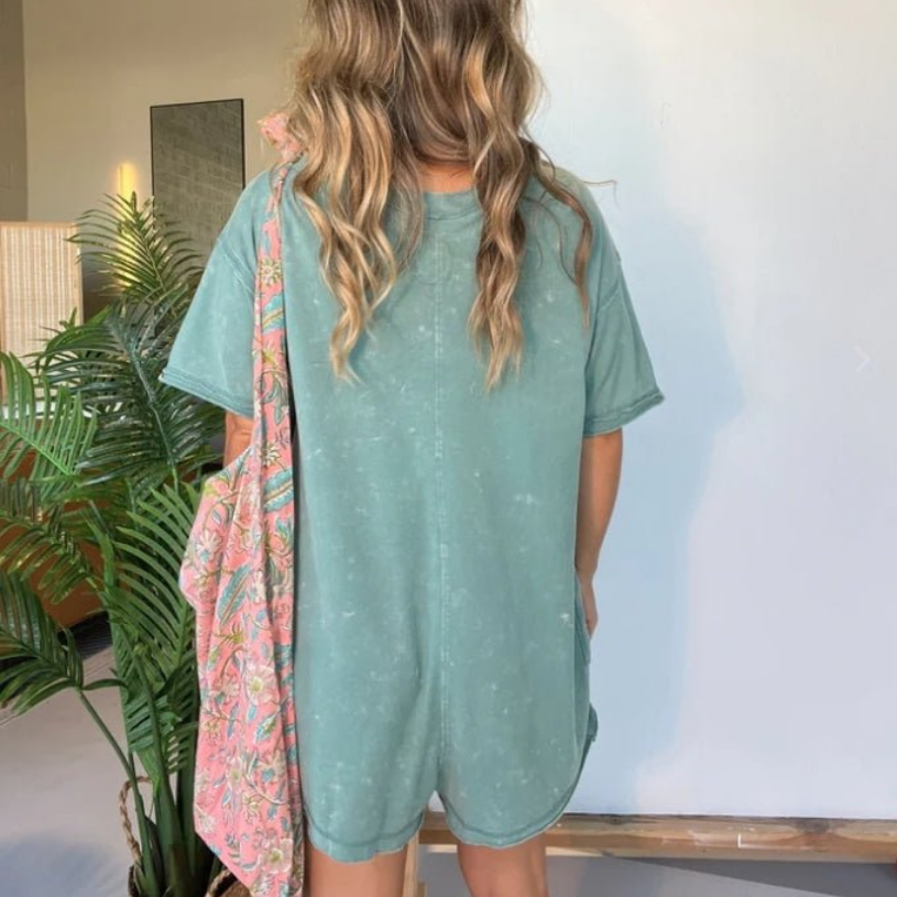 Willa | Kortermet playsuit i vasket bomull med V-hals