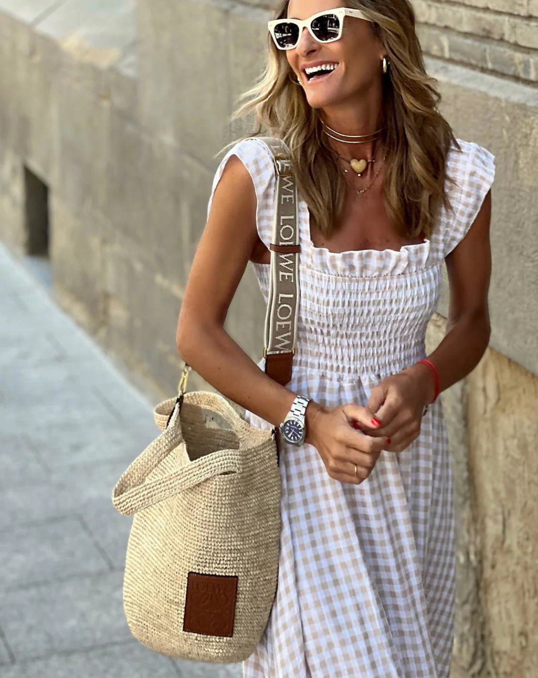 Sommer Smocked Gingham Maxi Kjole med Volangerm
