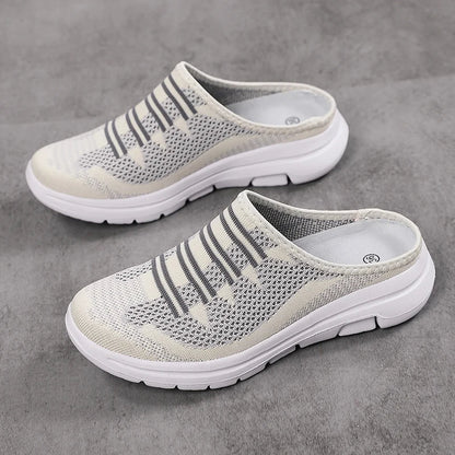Lette slip-on-sko med kilehæl i mesh for kvinner