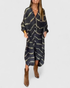 Zephyr | Oversized kjole i svart sateng med bølgemønster og knappefront – S