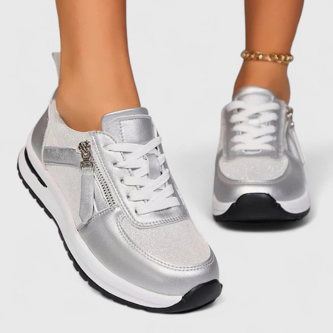 Ziva | Sneakers i metallisk glitterskinn med glidelås på siden og snøring