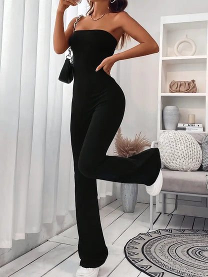 Robust jumpsuit med vide ben og utsvungne ben