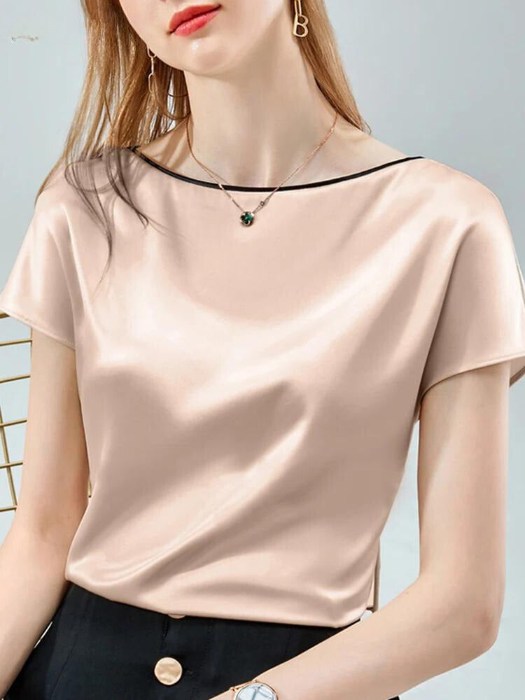 Satengbluse for sommeren