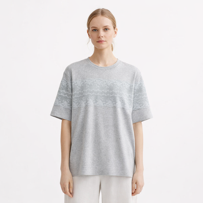 Strikket T-skjorte til Dame – Elegant Blonde Detalj &amp; Premium Sommerstil – Grå T-skjorter