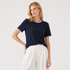 Minimalistisk T-skjorte til Dame – Sommertopp med Contrast Trim – Marineblå T-skjorte