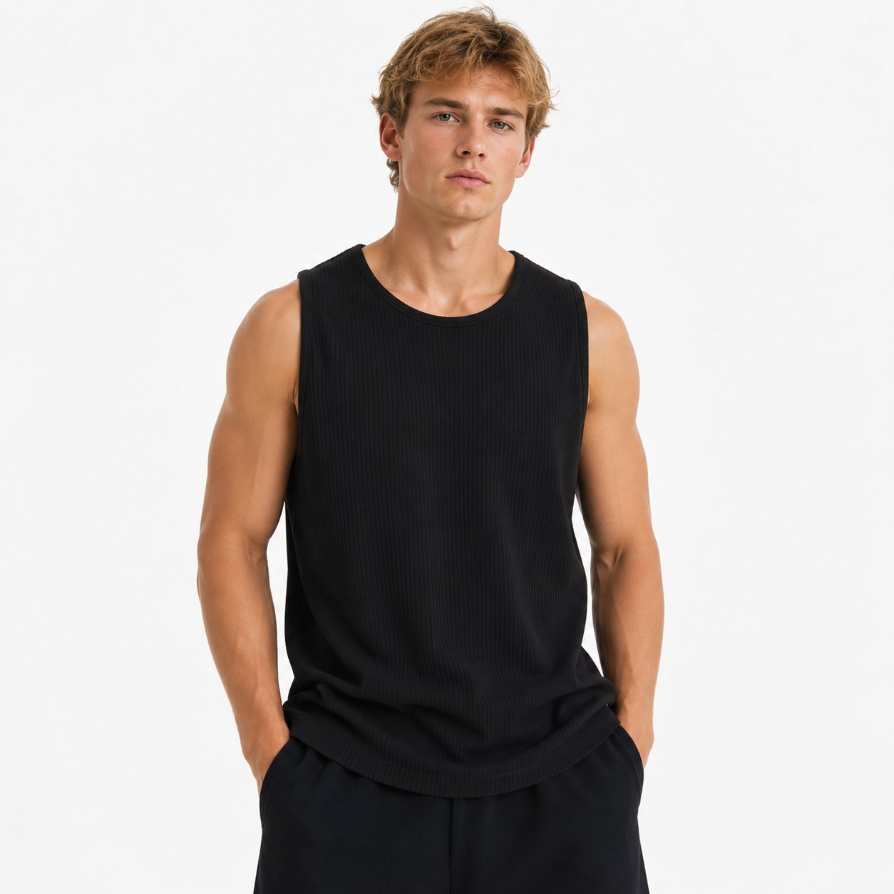 Hvit Ribbestrikket Tanktop for Herre – Løs Ermeløs Sommertopp – NZ222-2