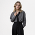 Oversized Bluse til Dame – Knytekrage & Elegant Løs Passform – Grå med Slips