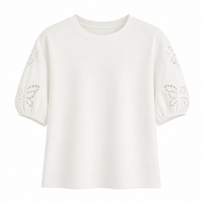 Hvit T-skjorte til Dame med Sommerfuglbroderi – Elegant Hollow Out Sommerstil