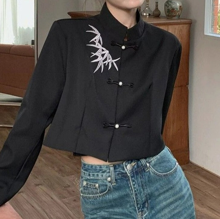Stilig, svart, avkortet blazer