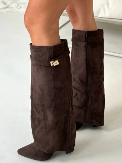 Støvler dame med gulldetaljer i beige skinnlook – bilde 11