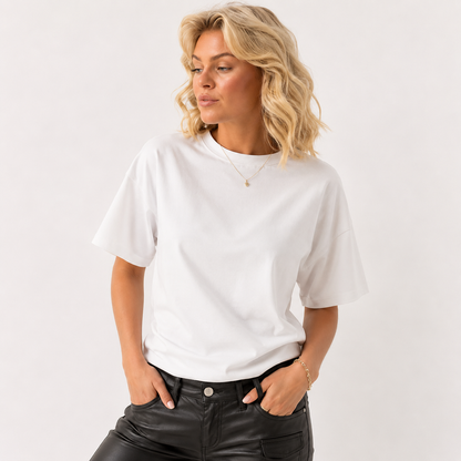 Grå Cropped T-skjorte til Dame – Figurnær Streetwear Sommertopp – Svart