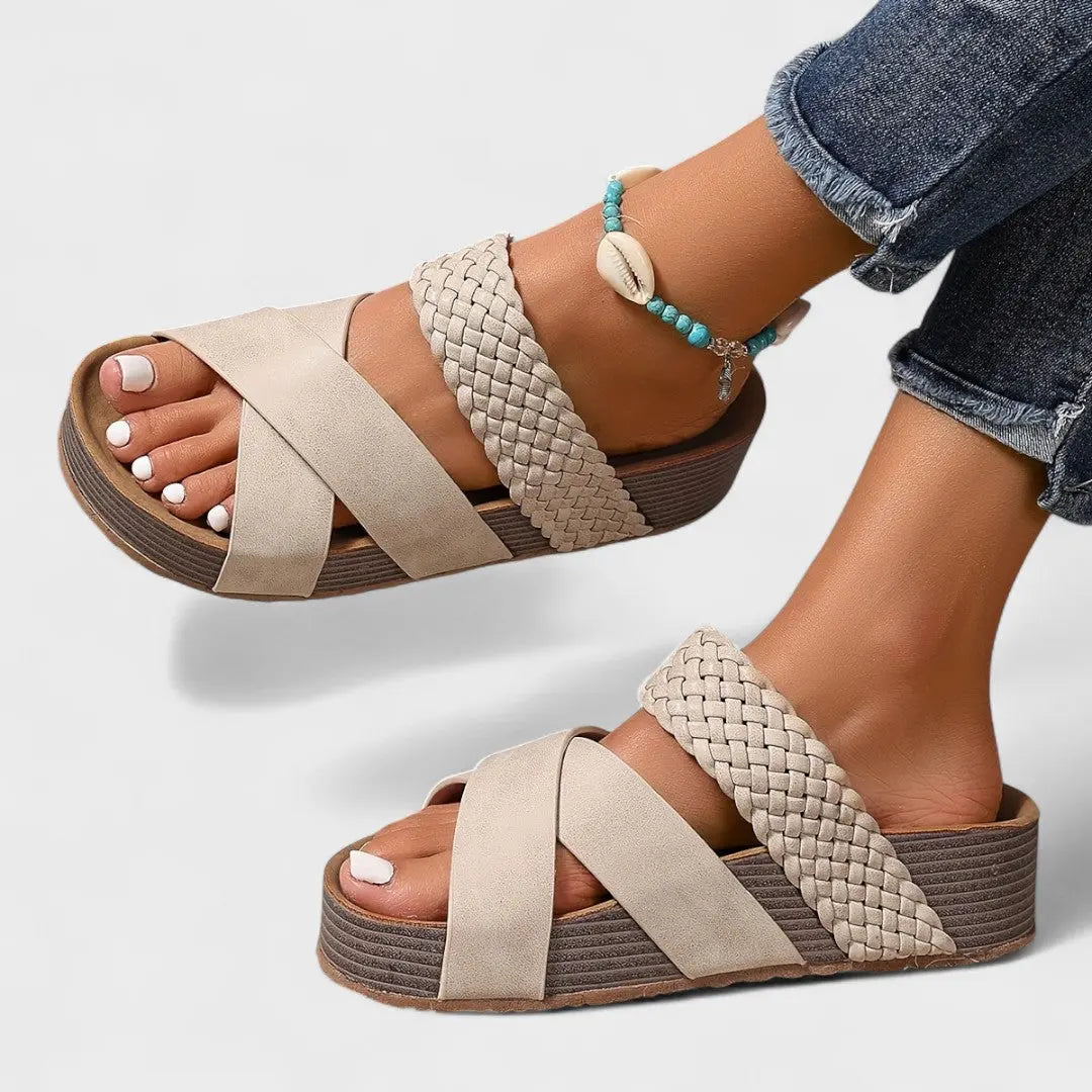 Delphine | Ortopediske skinnsandaler