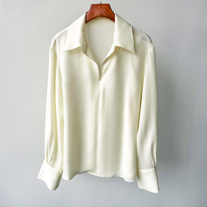 Elegant silkebluse