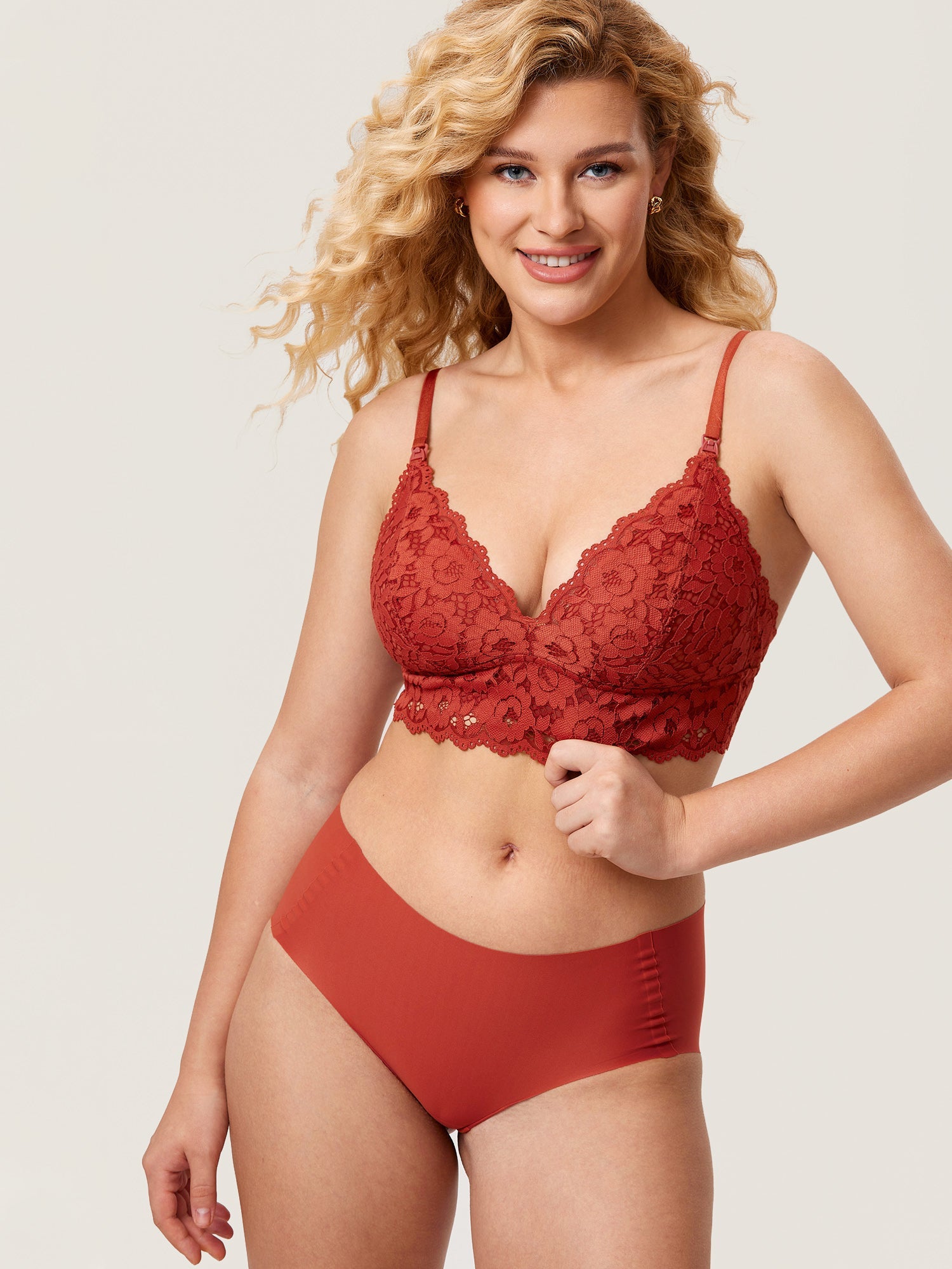 Ammebh i blonde med ekstra dekning – ammebralette med dyp V-hals