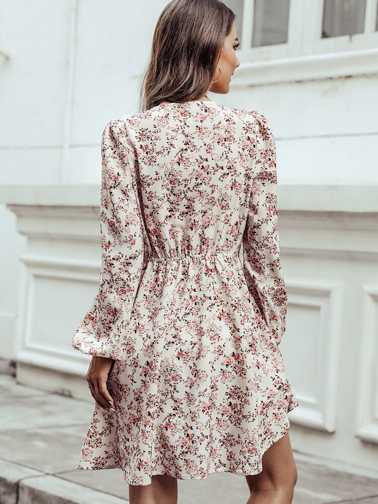 Blomstret minikjole
