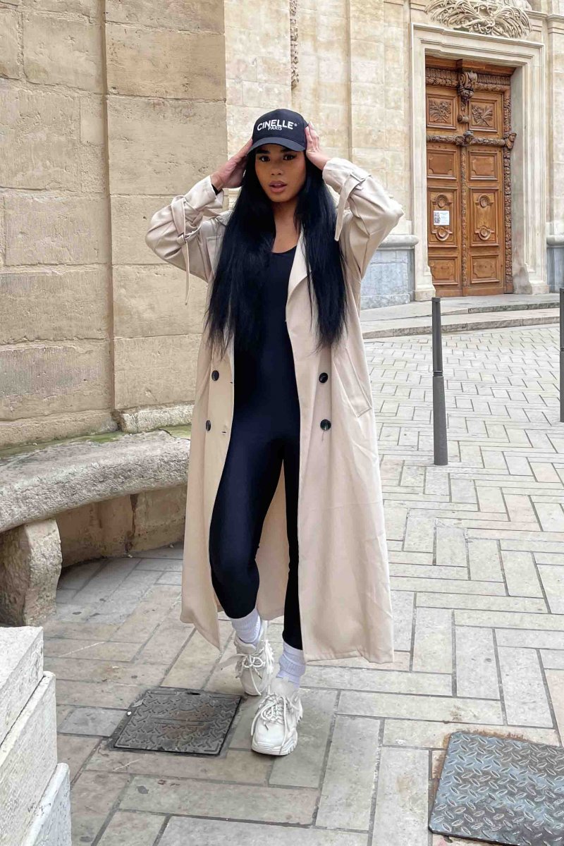 Lang trenchcoat med beige belte